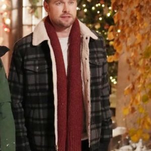 Falling for Christmas 2022 Chord Overstreet Jacket