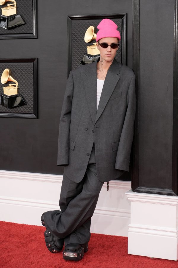 Grammys 2022 Justin Bieber Oversized Suit