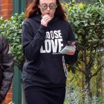  Sophie Turner Choose Love Hoodie