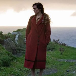 The Banshees of Inisherin Siobhan Suilleabhain Red Coat