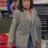 The Neighborhood Season 5 Tichina Arnold Grey Blazer