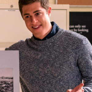 Never Have I Ever S03 Ben Gross Grey Sweater